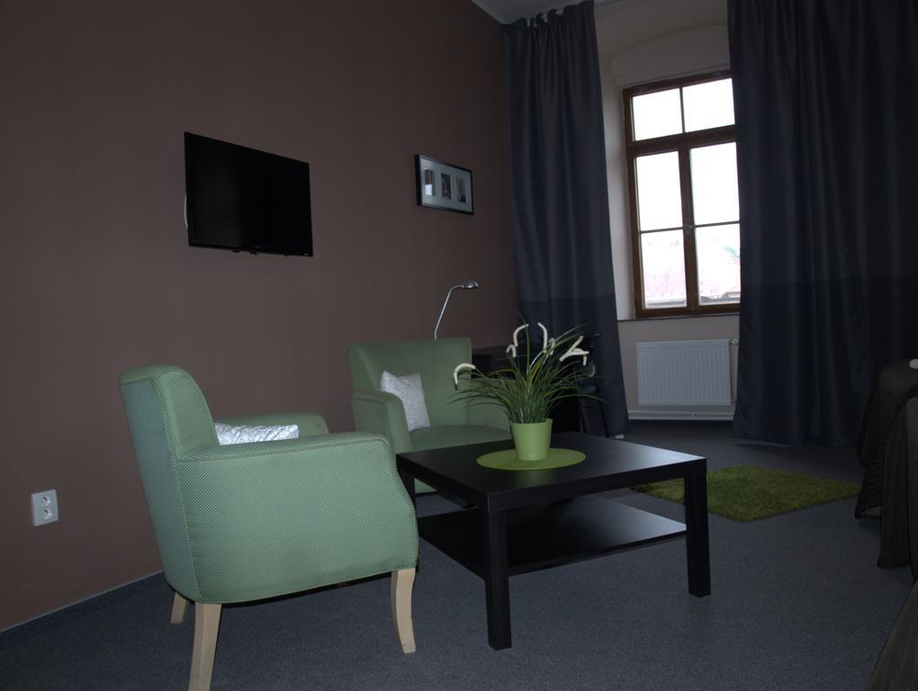 Hotel U Lva Bilina ภายนอก รูปภาพ
